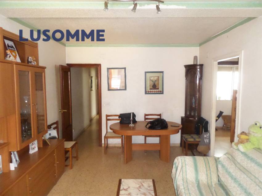 Descripción 478 - Piso en venta en Carrer Astúries, en Las Islas, la mejor zona de Puerto de Sagunto.

A 6 minutos a pie (500m) de la playa, con vistas al