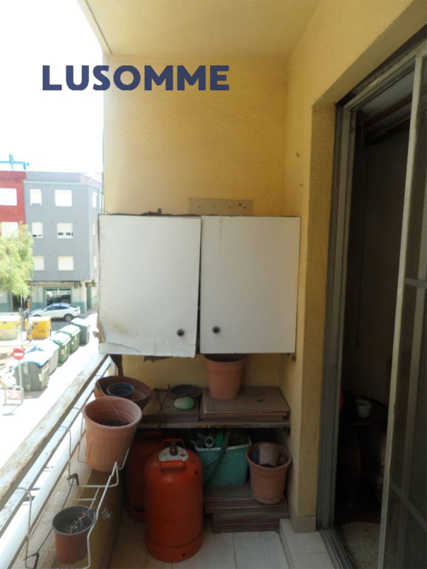 Descripción 478 - Piso en venta en Carrer Astúries, en Las Islas, la mejor zona de Puerto de Sagunto.

A 6 minutos a pie (500m) de la playa, con vistas al