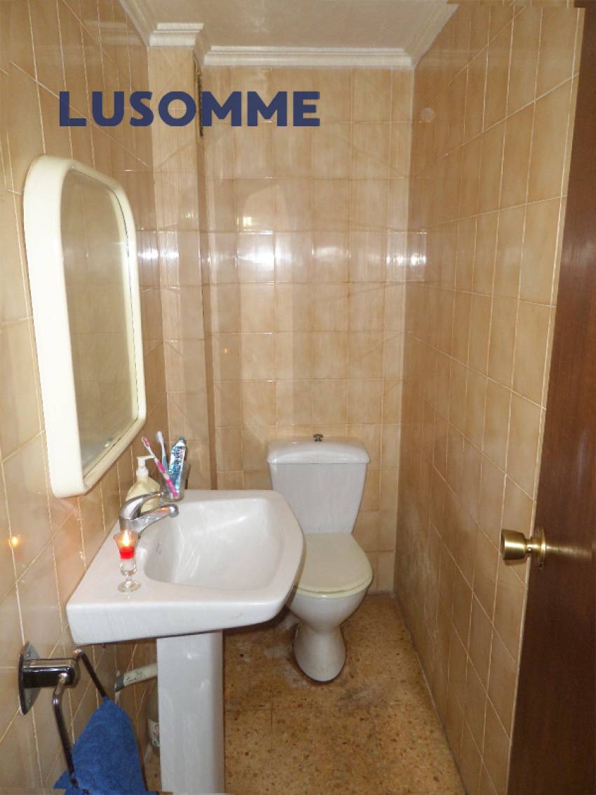 Descripción 478 - Piso en venta en Carrer Astúries, en Las Islas, la mejor zona de Puerto de Sagunto.

A 6 minutos a pie (500m) de la playa, con vistas al