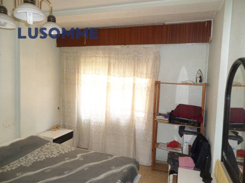 Descripción 478 - Piso en venta en Carrer Astúries, en Las Islas, la mejor zona de Puerto de Sagunto.

A 6 minutos a pie (500m) de la playa, con vistas al