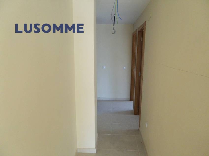 Descripción 503 - Vivienda a estrenar, construida en 2009.
Piso en venta carrer Xúquer, Carlet.

Vivienda en tercera planta con ascensor.

Piso de 113 